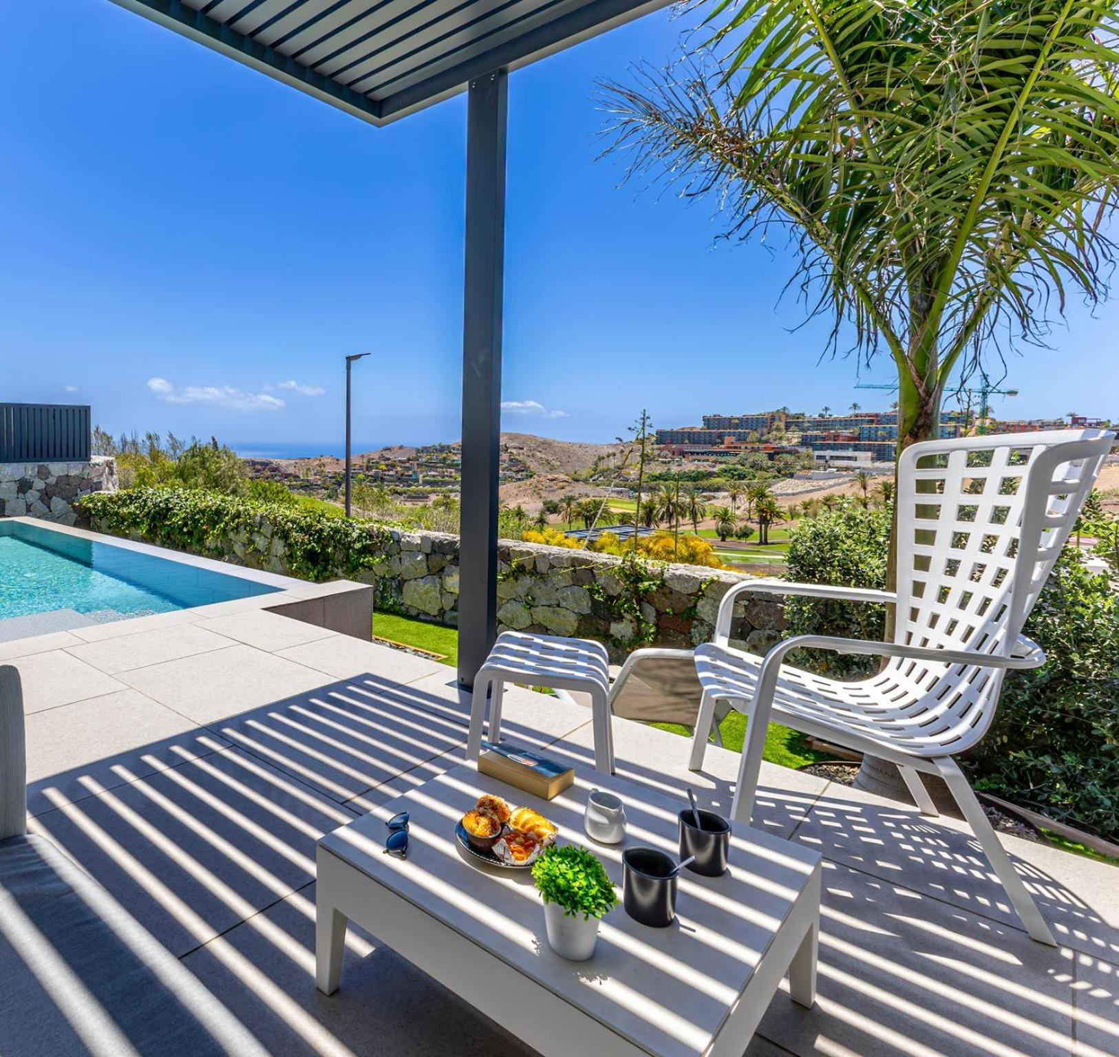 Yucas 2 By Villagrancanaria *