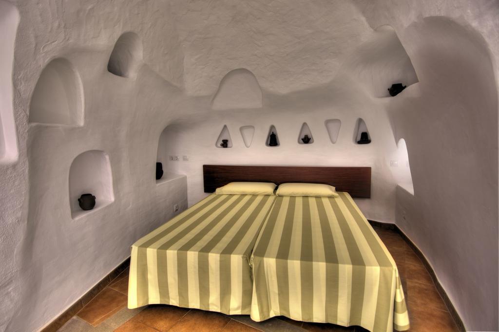 Cuevas De Barreto *