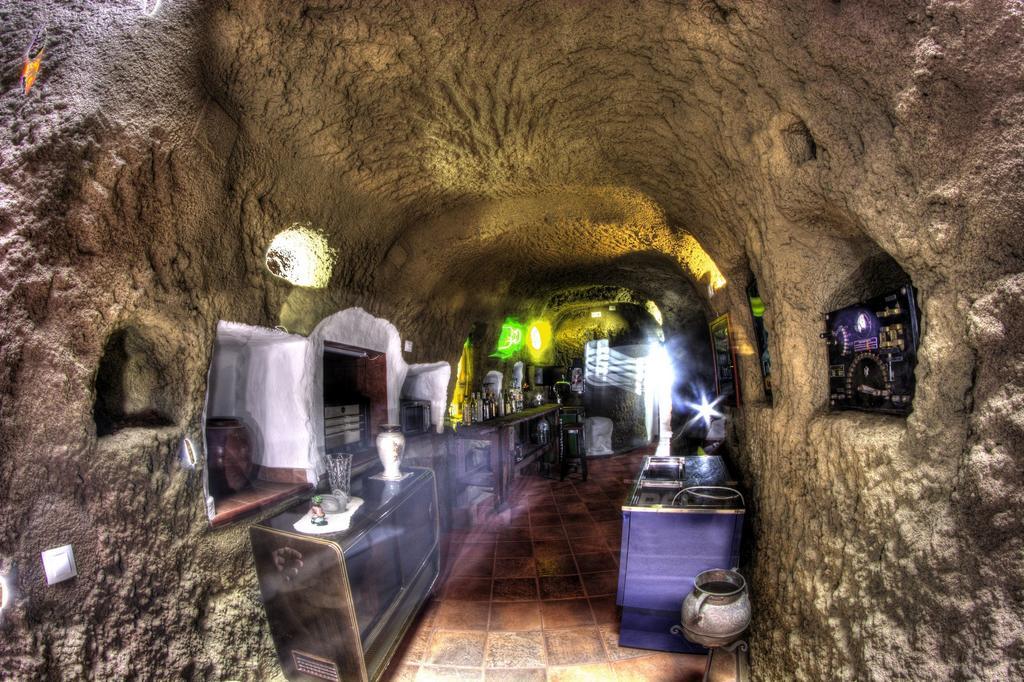 Cuevas De Barreto *