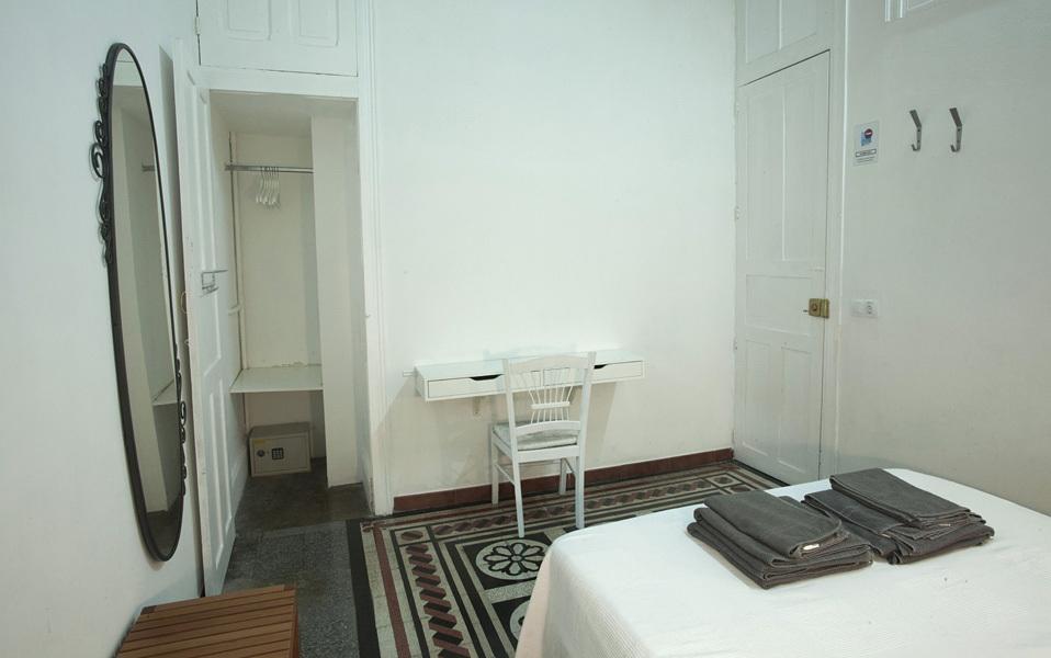 Downtown House 2*