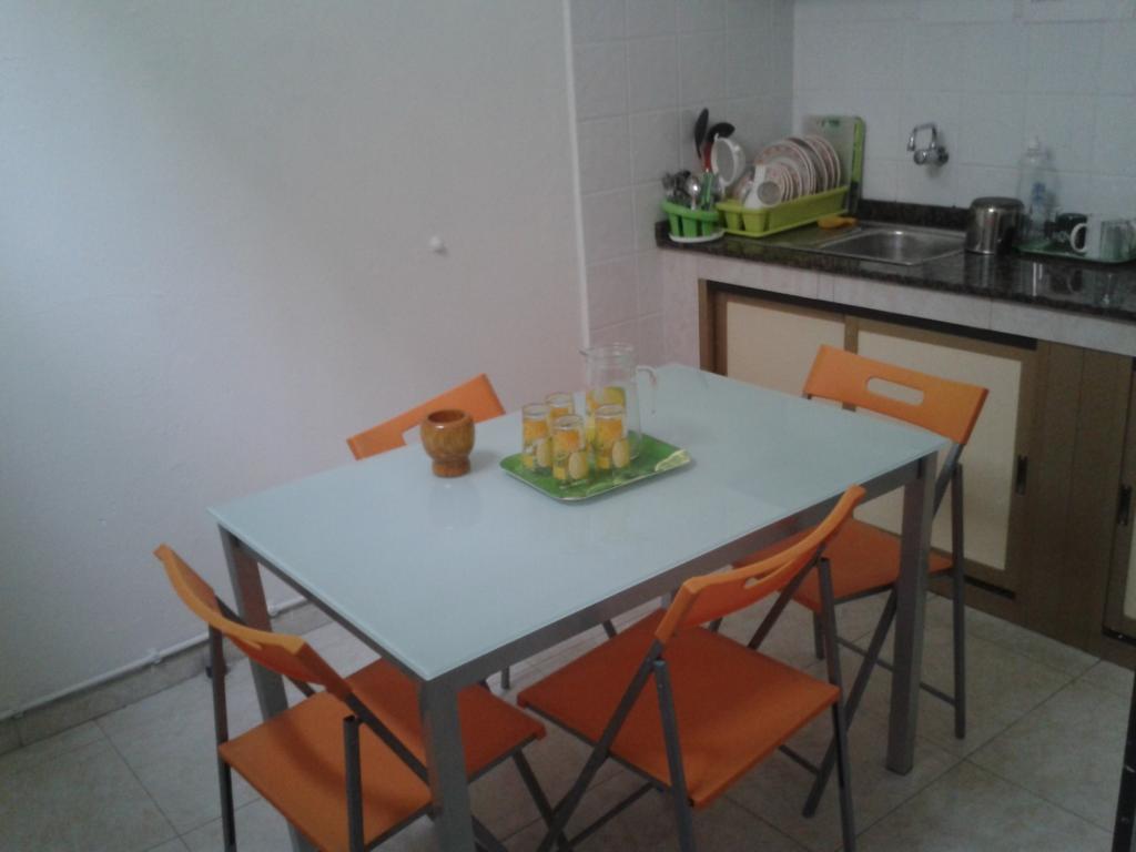 Hostal Falow *