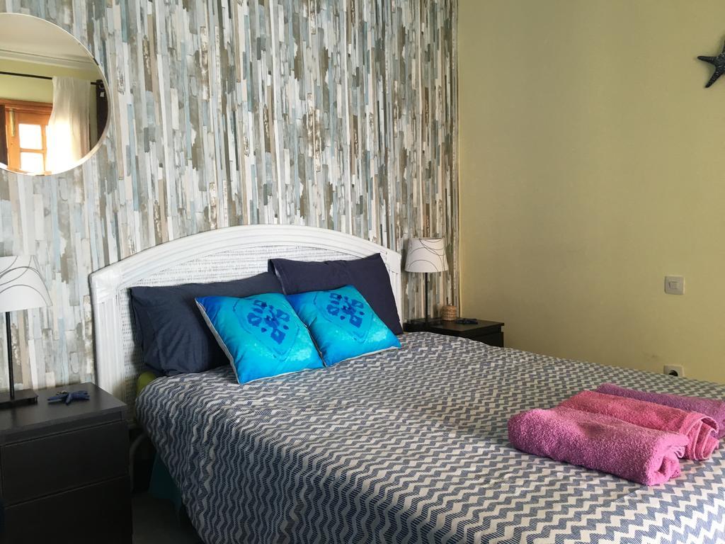 Apartment 21