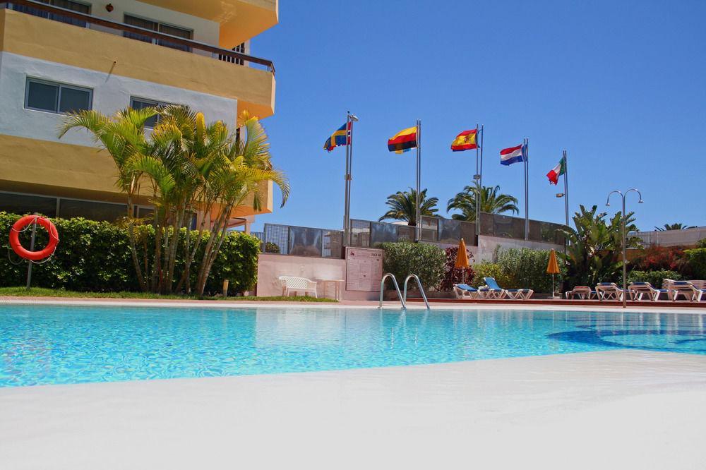 Camelias Apartment