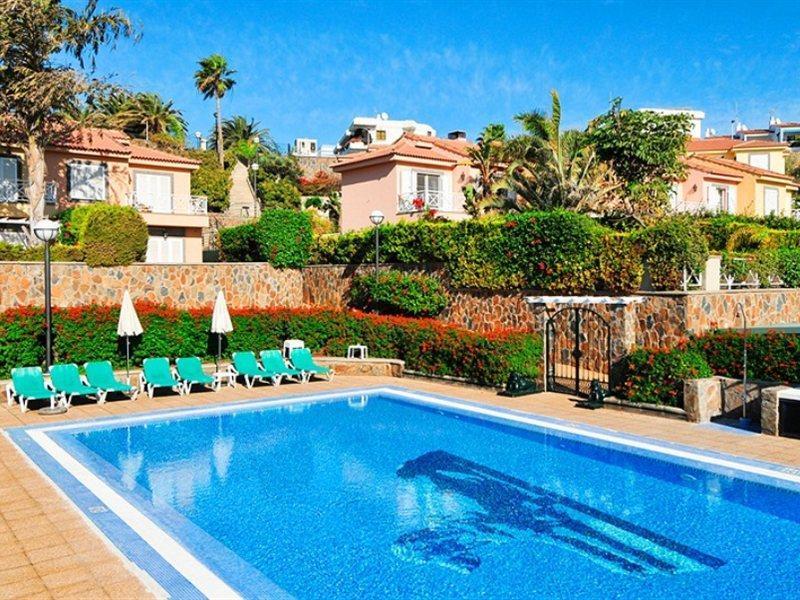 Santa Ana Villa *