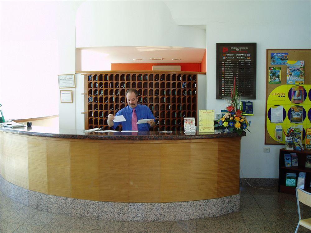 Blue Star Apartment *
