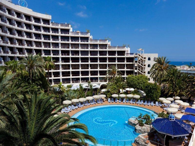 Seaside Sandy Hotel