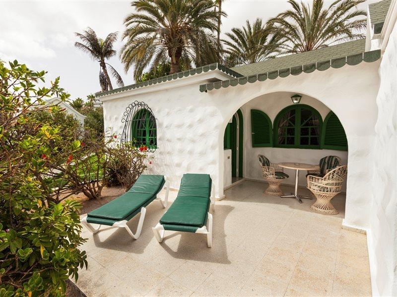 Parque Del Paraiso Ii Hotel