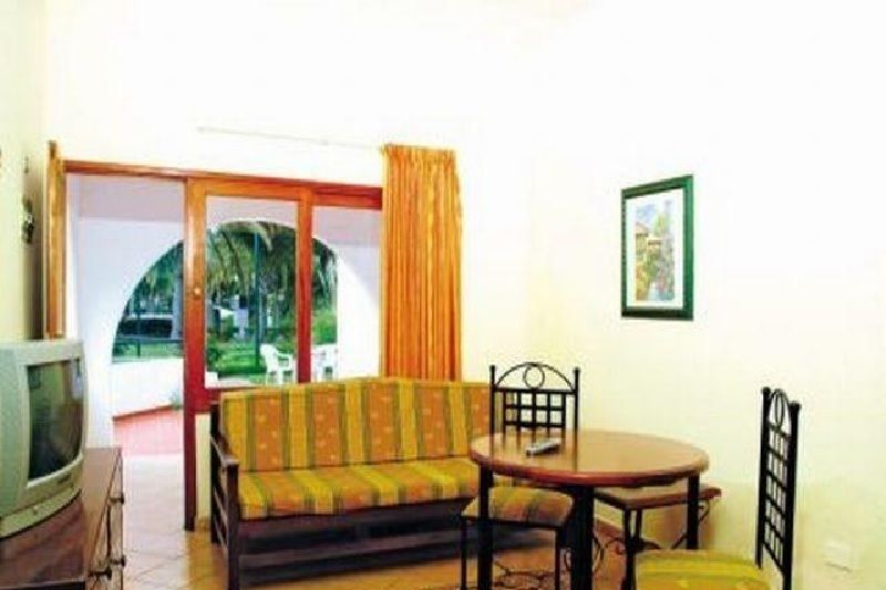 Hotel Rebecca Park 2*