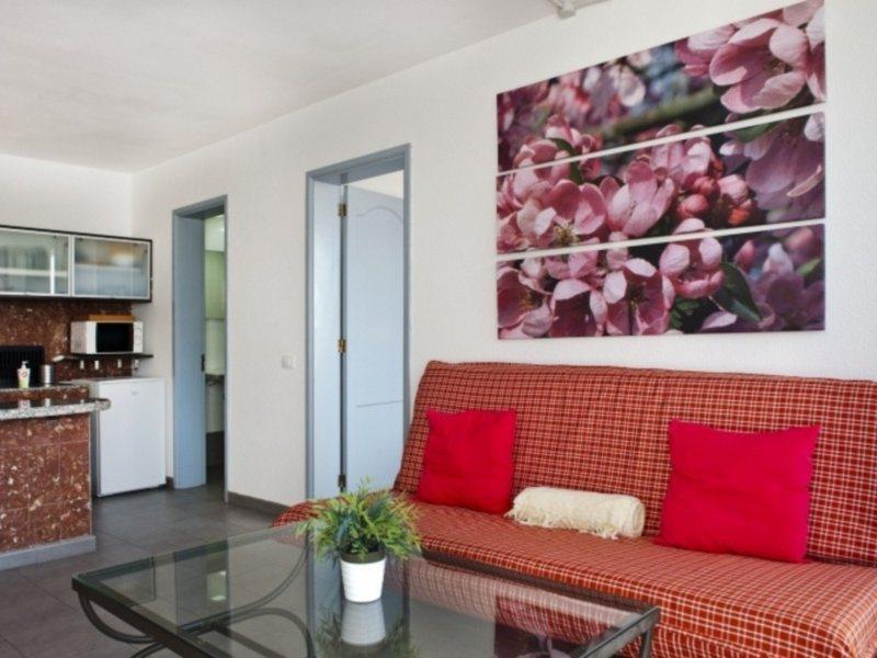 Miriam Apartment *
