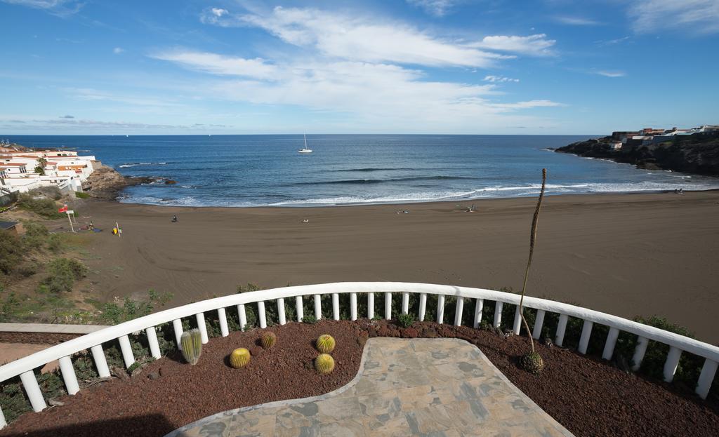 Terrace On The Vakantiehuis Playa Del Hombre