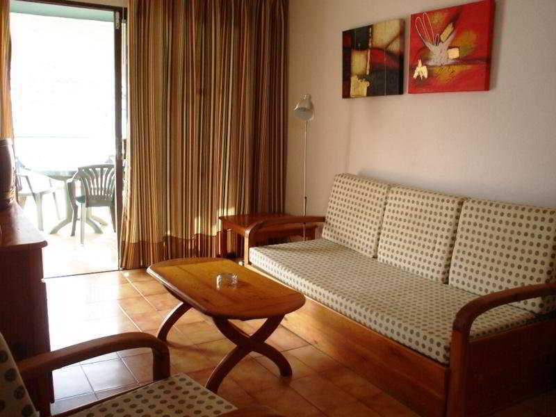 Laguna Apartment