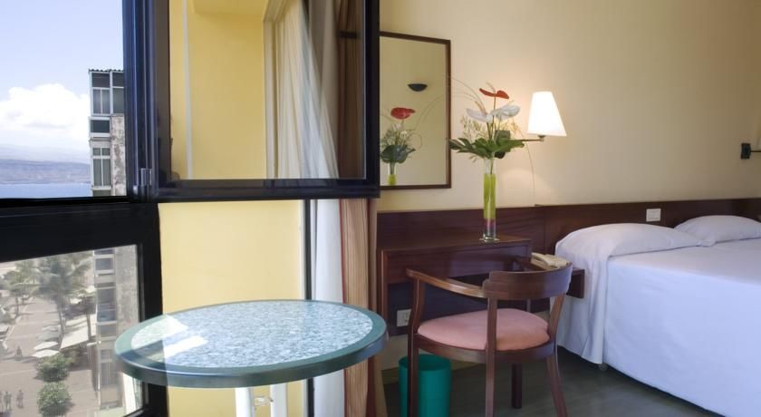 Hotel Nh Playa Las Canteras