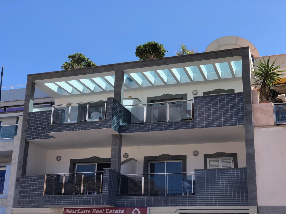 Billy's Beachfront With Pool Access Apartamento *