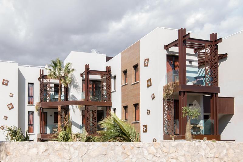 Alhambra Boutique Aparthotel 3*