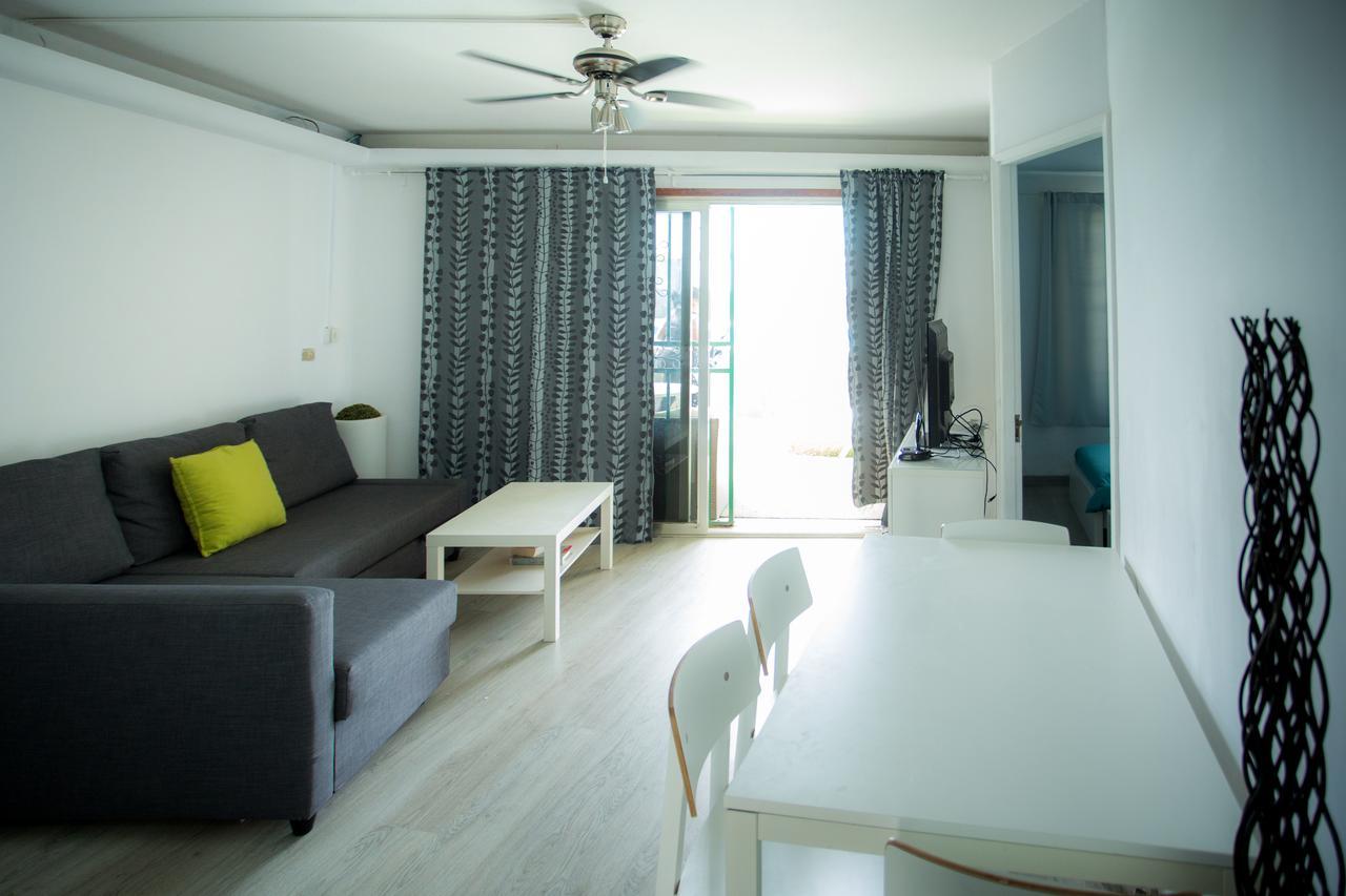 Acuario Las Burras Beach Apartment *
