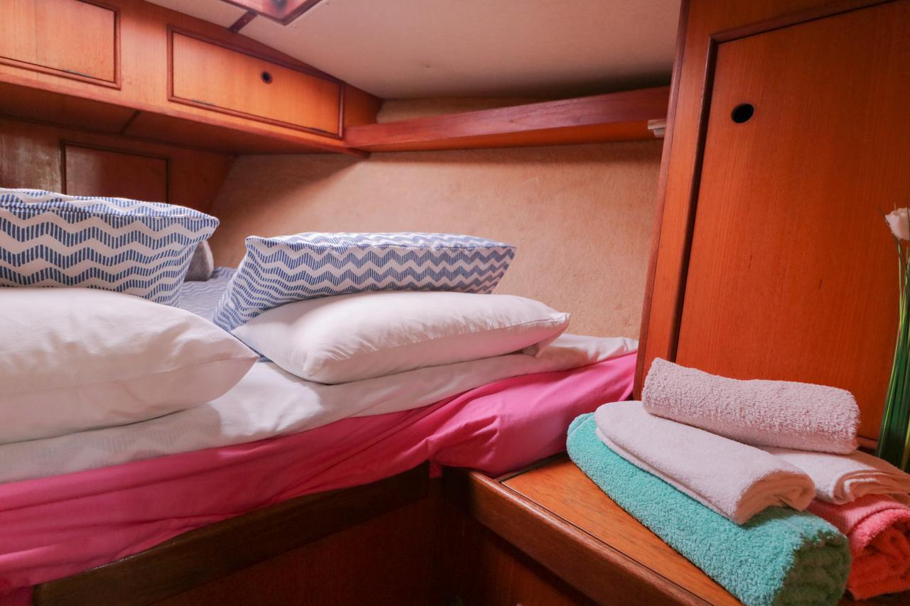 Botel Sailboat Xperience *