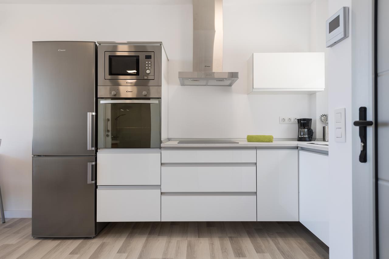 Apartment Beyond Amadores By Vector *