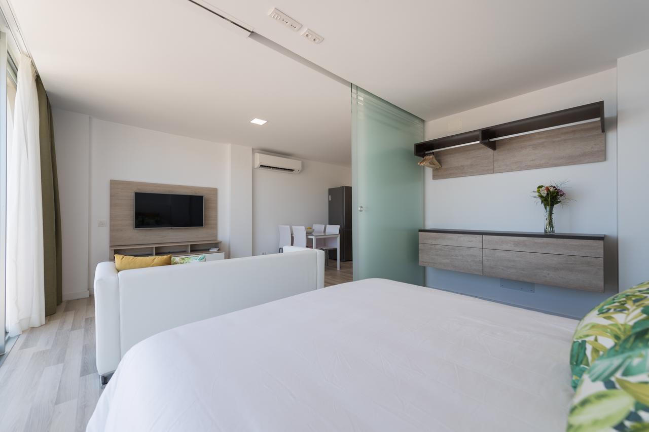 Apartment Beyond Amadores By Vector