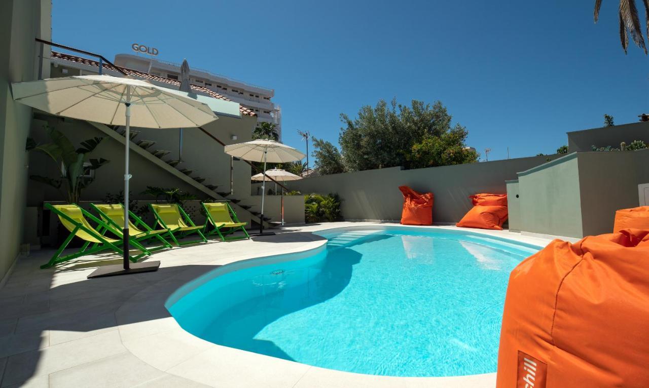 Rg Boutique - Adults Only 3*