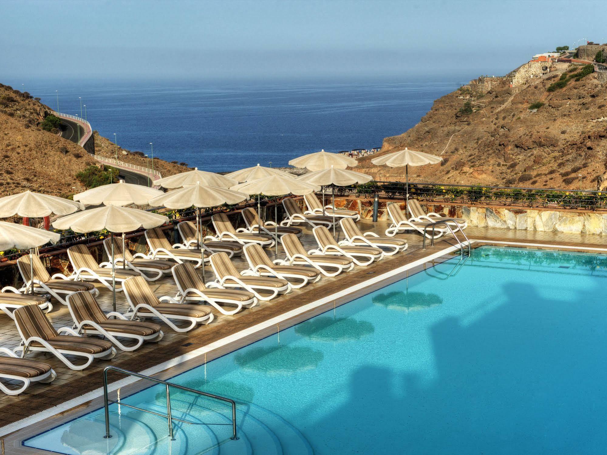 Aparthotel Holiday Club Sol Amadores 4*
