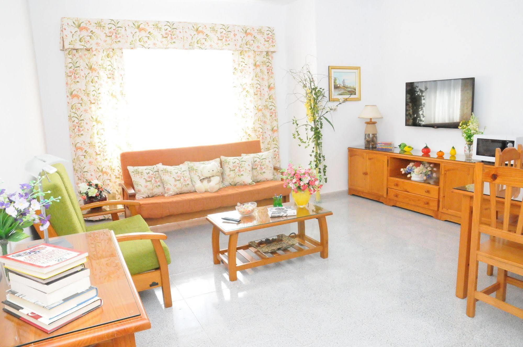 Emycanarias Homes Vecindario *