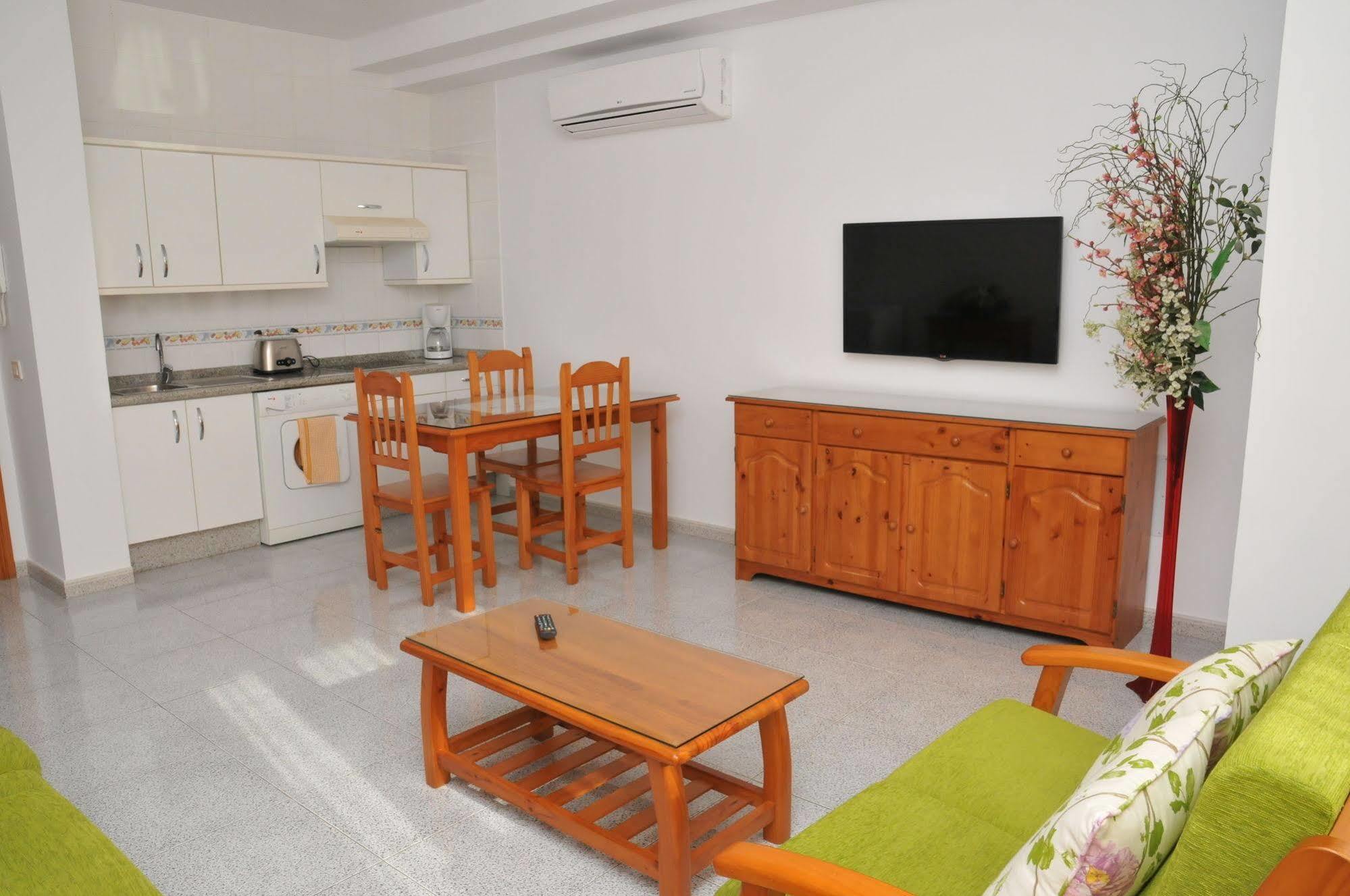 Emycanarias Homes Vecindario