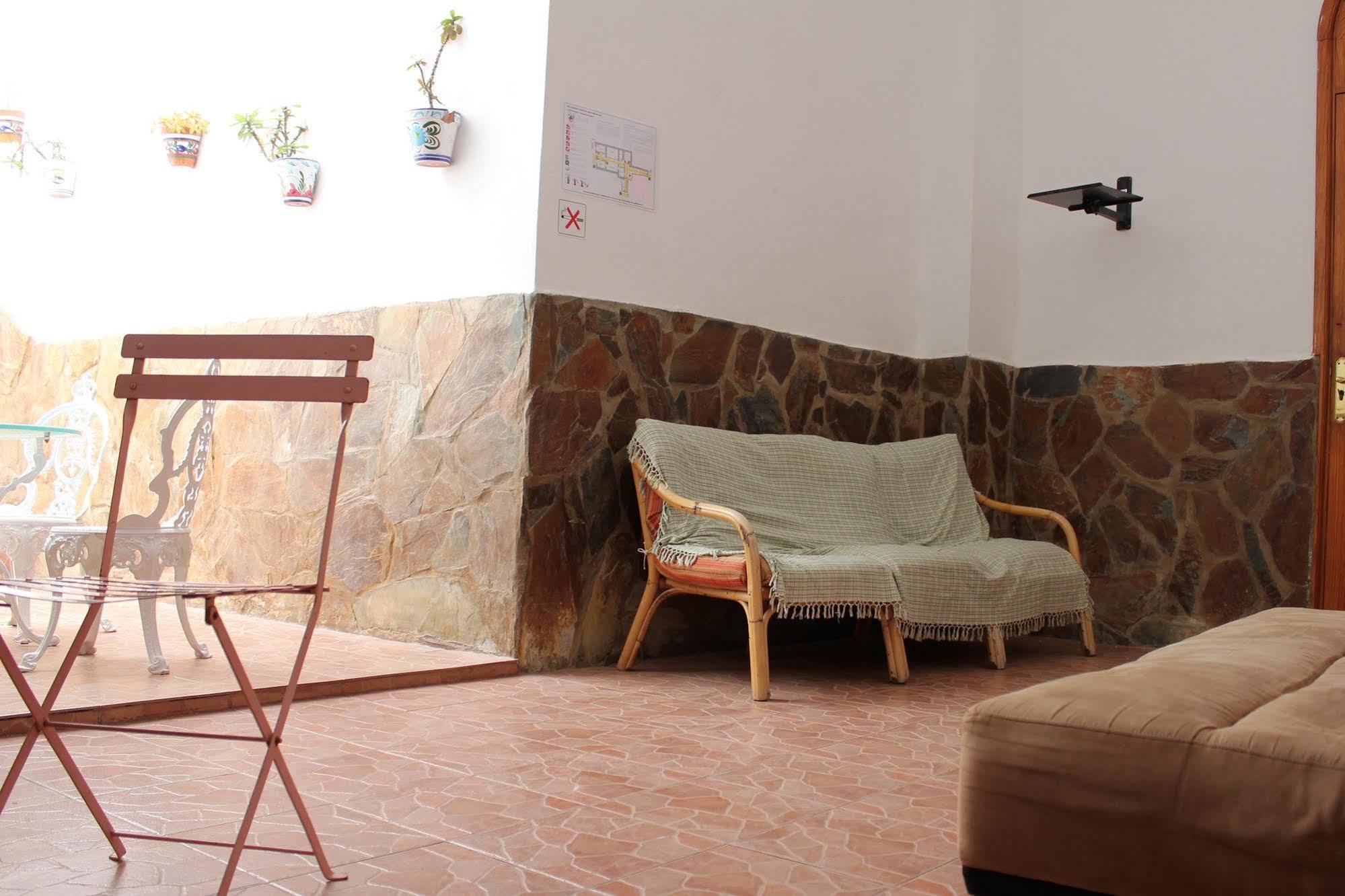 La Papaya - Eco - Yoga - Hiking - *