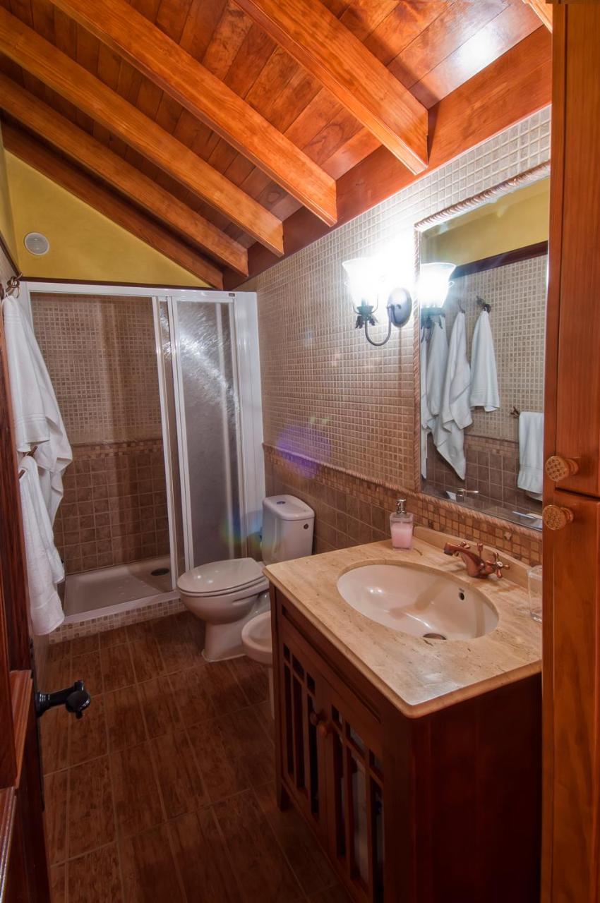 Casas De Lola Y Rafael Moya (Gran Canaria)
