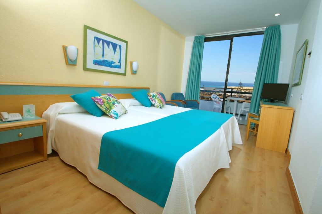 Field Aparthotel 3*