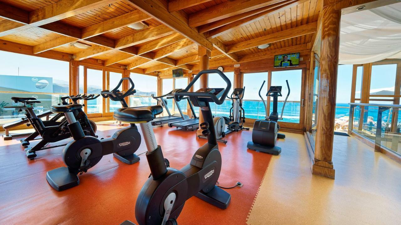 Bull Reina Isabel & Hotel 4*