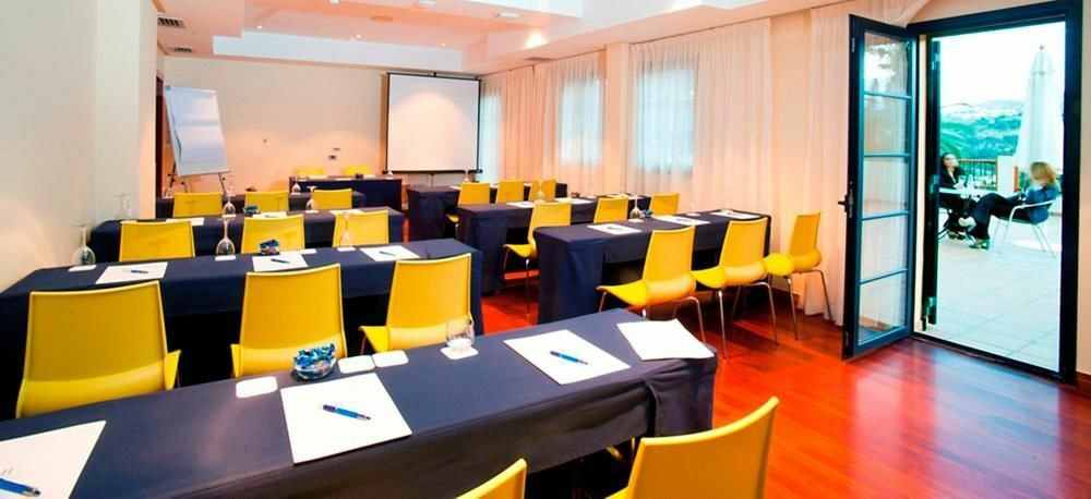 Escuela Hotel 4*