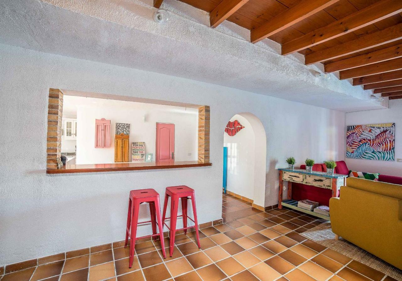 Frida Kahlo House Con Piscina Y Vistas Al Mar By Lightbooking