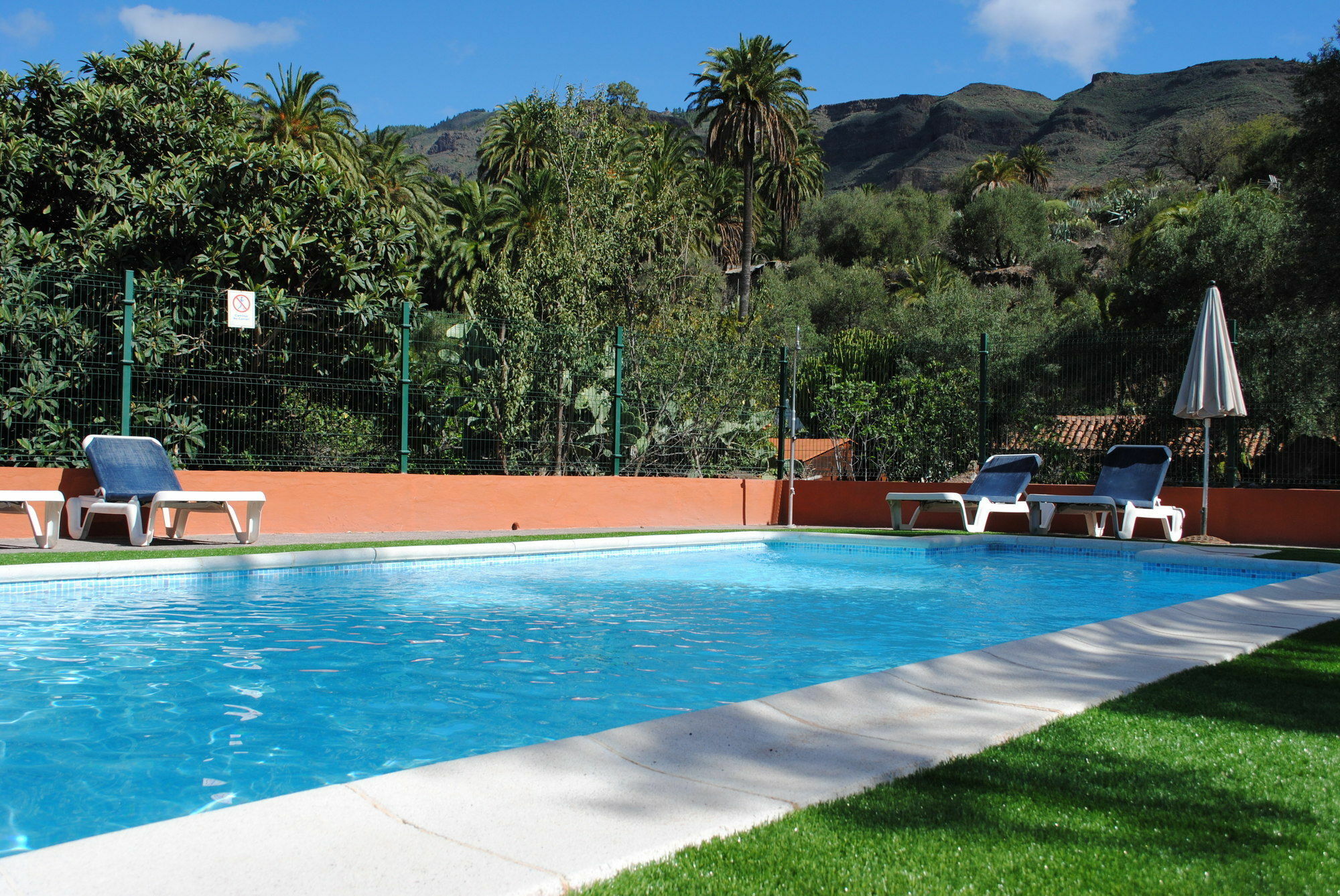 La Fuente De La Flora Santa Lucia