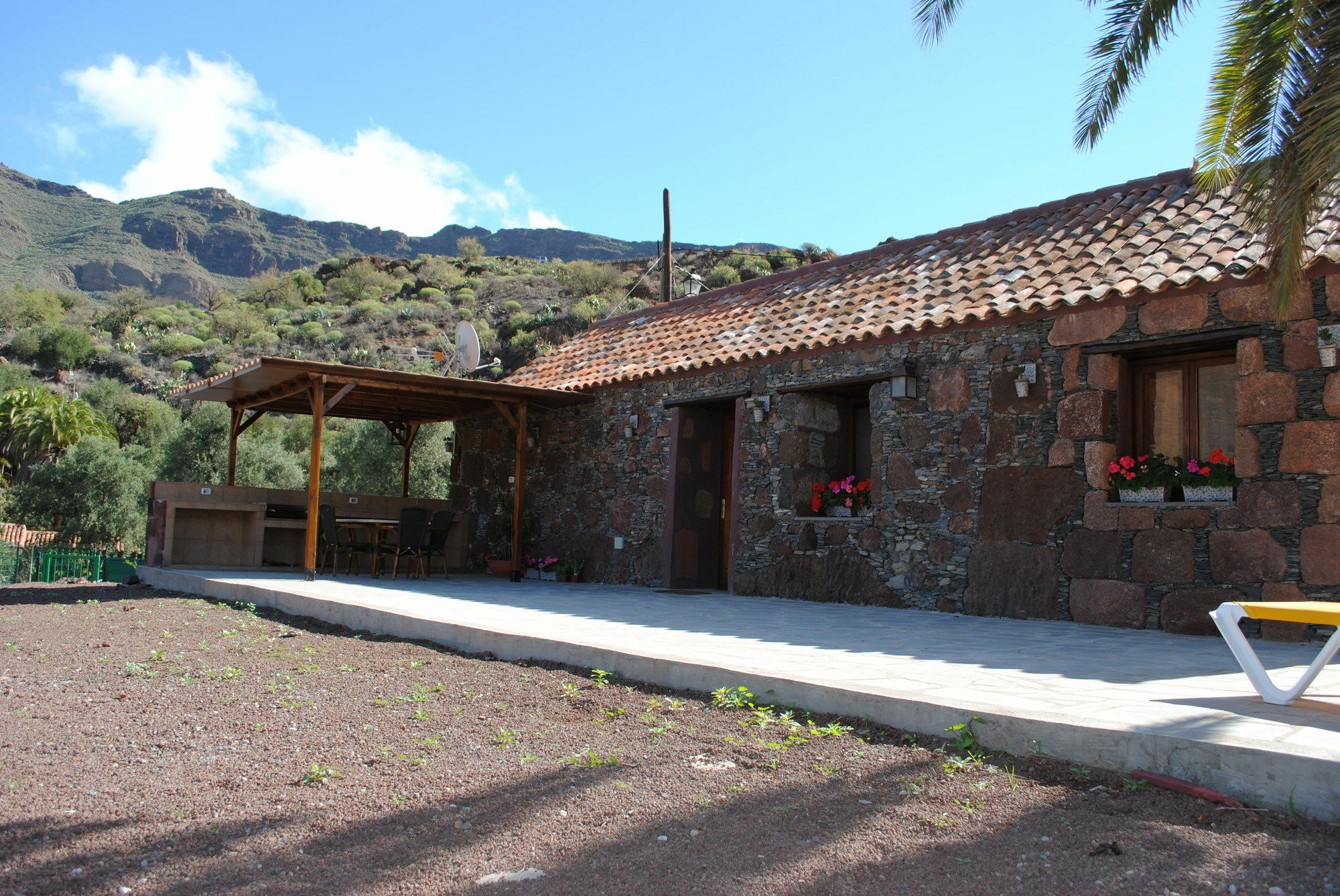 La Fuente De La Flora Santa Lucia