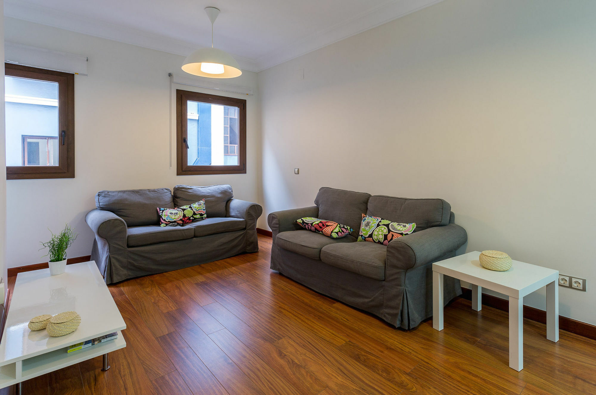 New And Near To The Apartment *