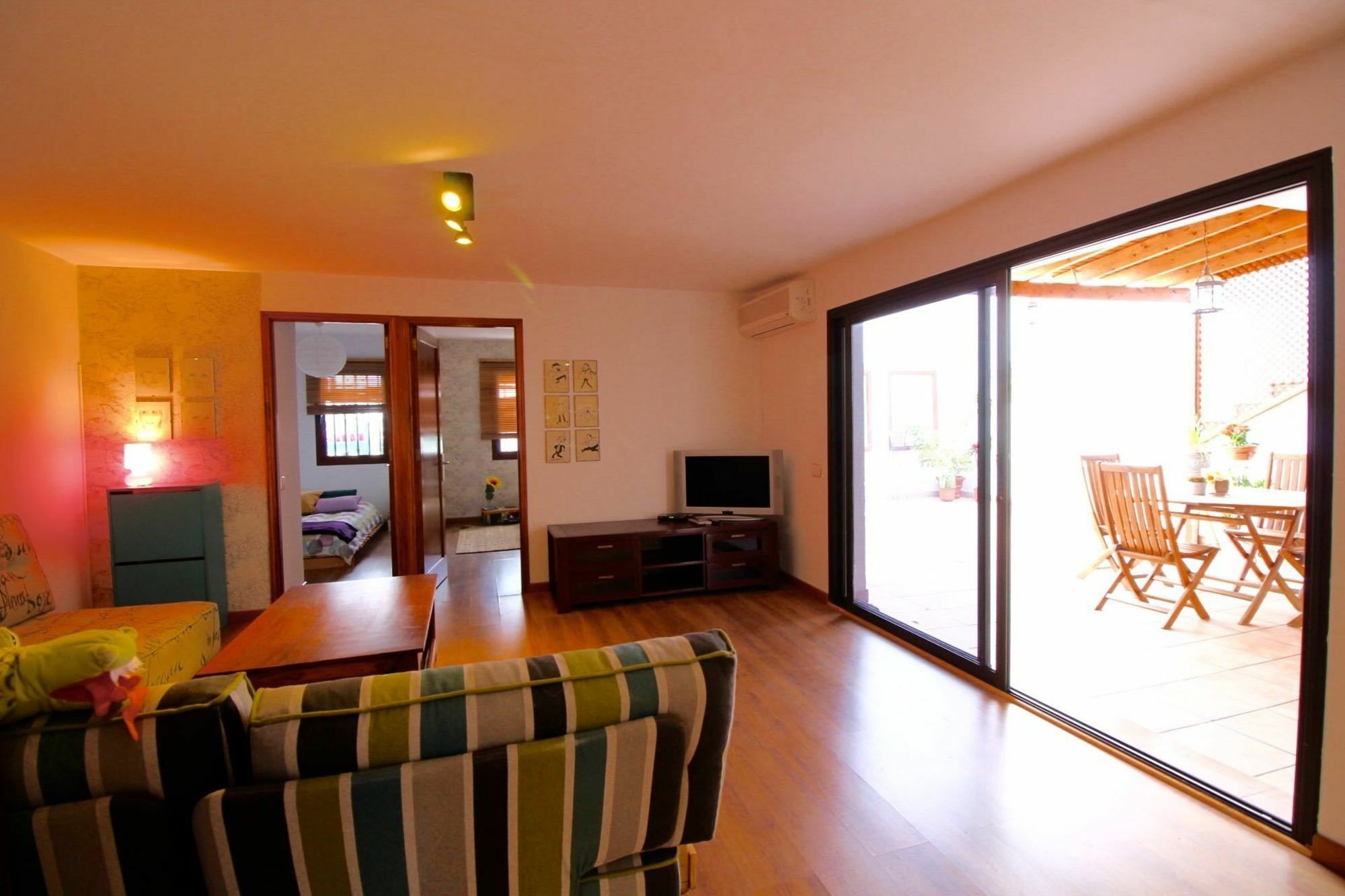 Lightbooking- View And Pool