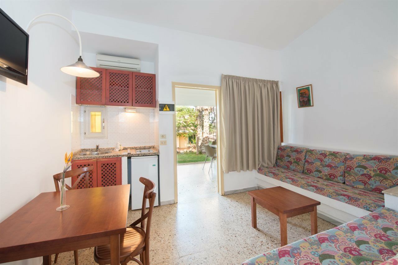 Makai Aparthotel Playa Del Aguila (Las Palmas)