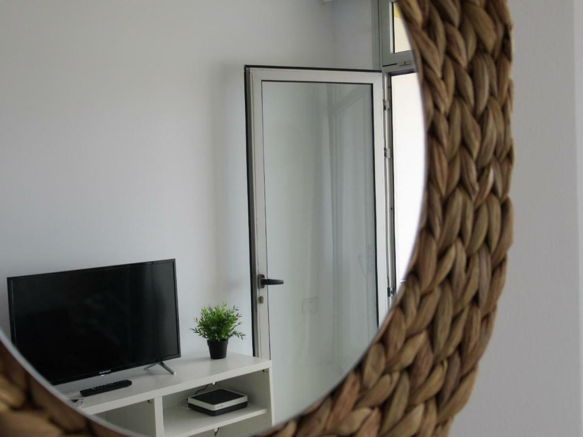 Apartamento Loft En Playa Canteras-vista Mar Con Wifi *