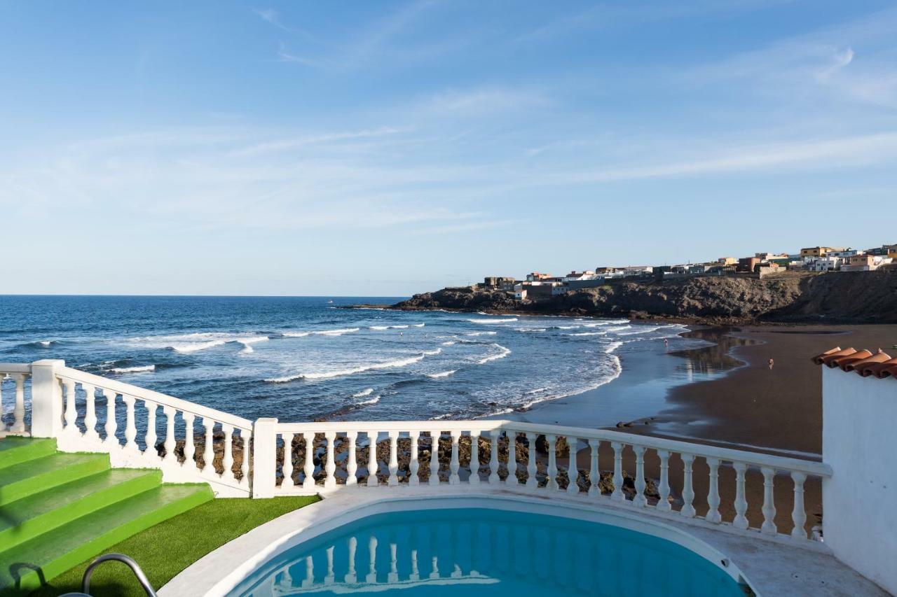 Villa Coki Deluxe - First Line Of The *