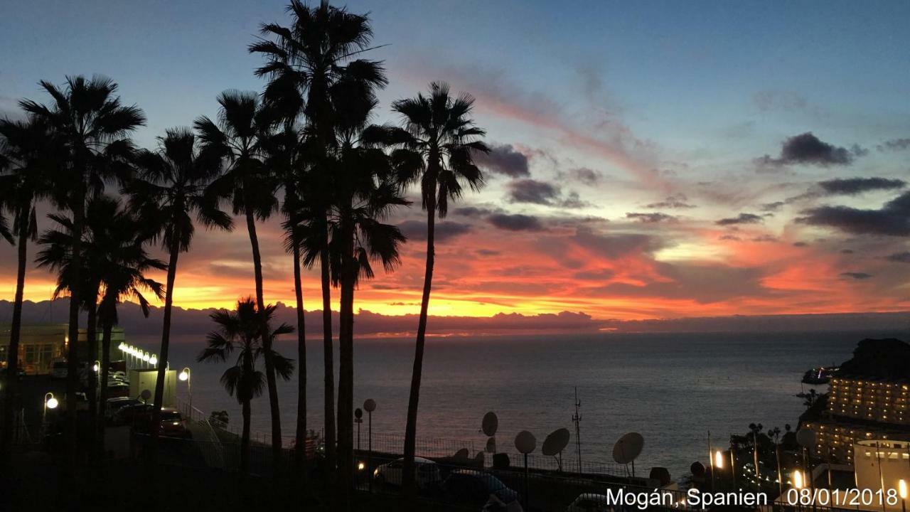 Private With Stunning Ocean Views And Sunset. Taurito