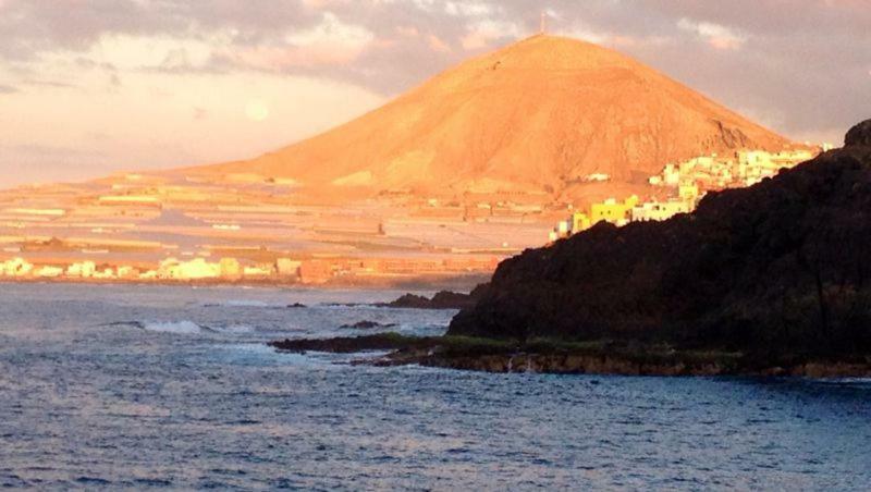 Galdar Penthouse Over The Sea! * Sardina