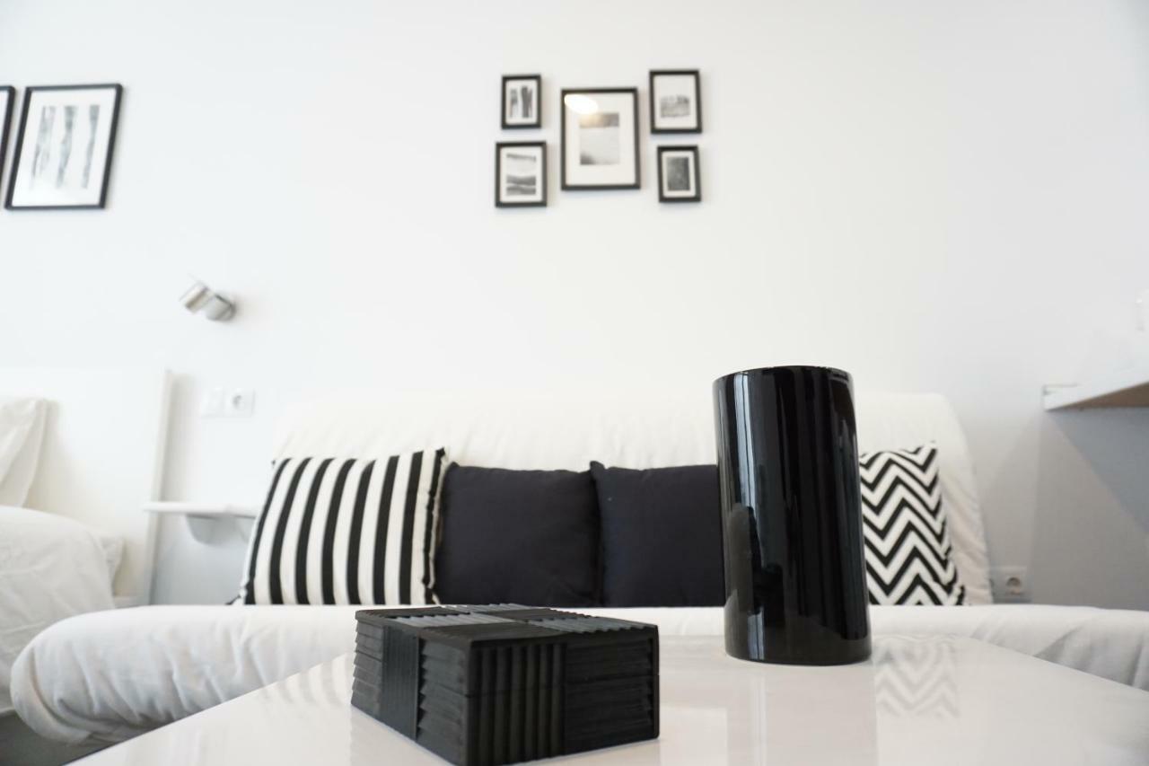 Apartamento Black & White Canteras *
