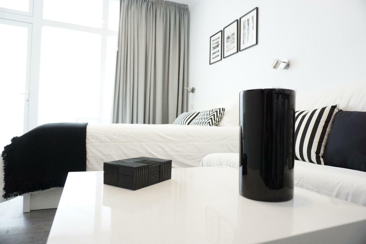 Apartamento Black & White Canteras