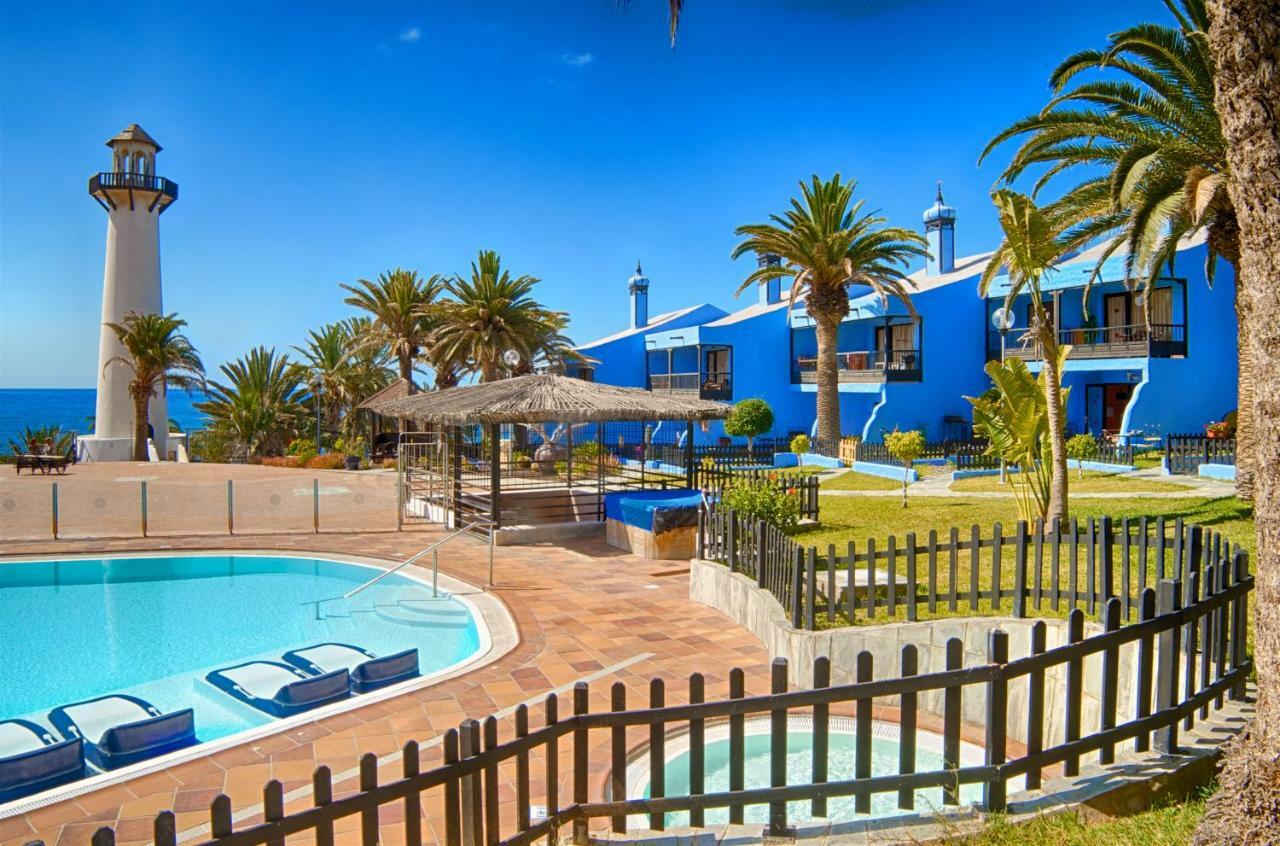 Lidia & Paco Two Bedrooms Beachfront