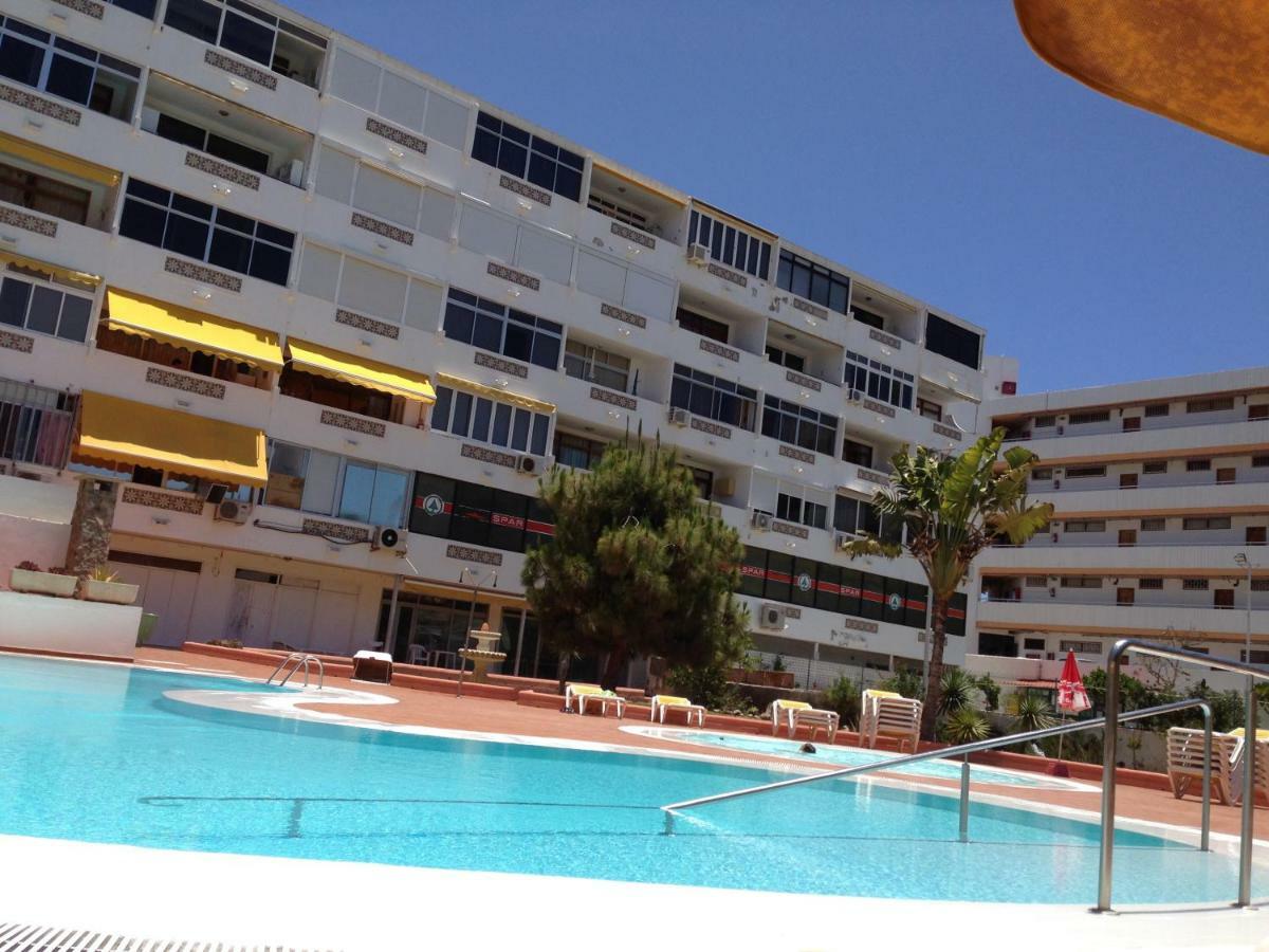 With A View - Playa Del Inglés, Taidia