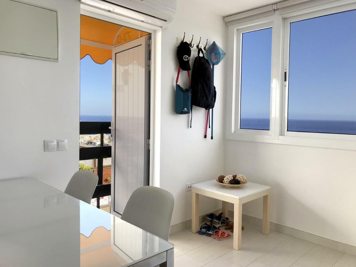 Sea View Apartment *