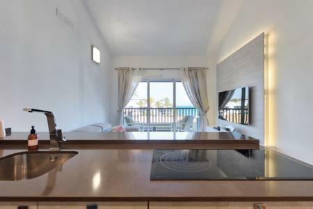 Lidia & Paco Two Bedrooms Beachfront Playa Del Aguila (Las Palmas)
