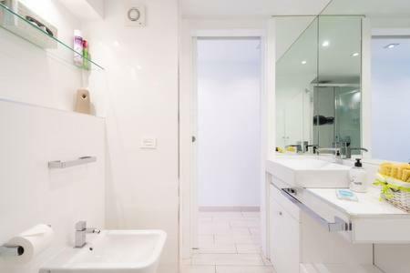 Lidia & Paco Two Bedrooms Beachfront Holiday home