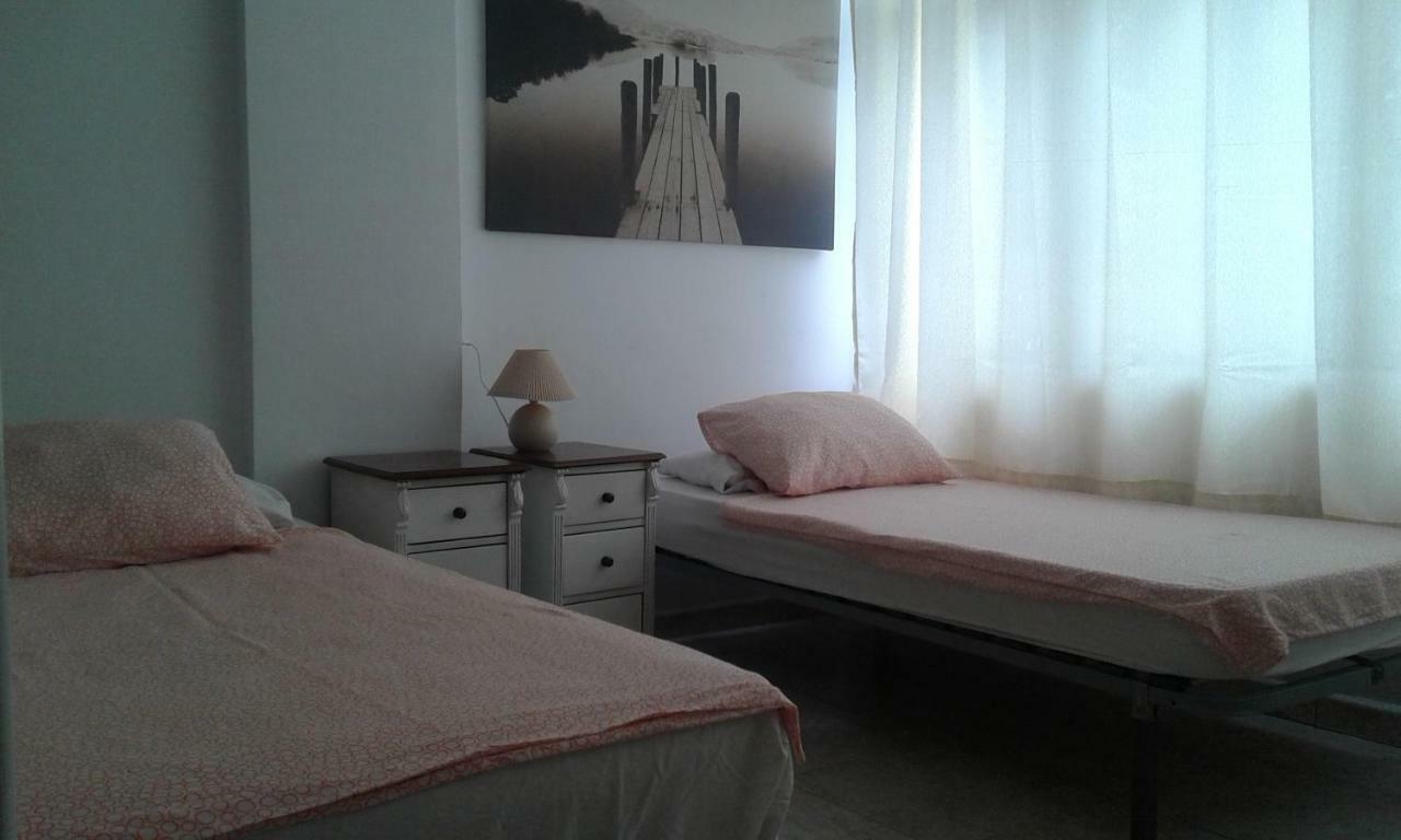 Close To Yumbo,free Parking Appartement