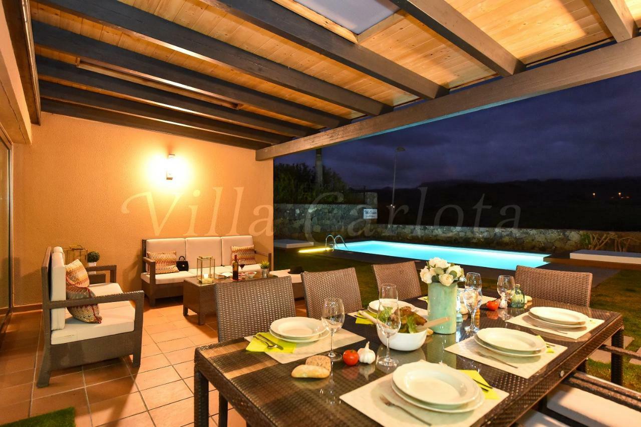 Carlota Salobre Villa *